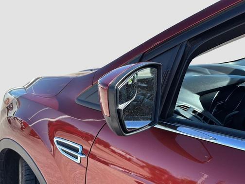 Sunset 2016 Ford Escape SE