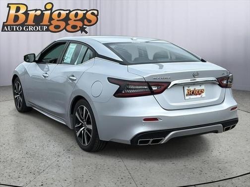 2023 Nissan Maxima SV Xtronic CVT