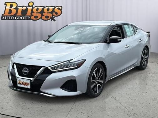 2023 Nissan Maxima SV Xtronic CVT