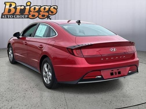 2022 Hyundai SONATA SE