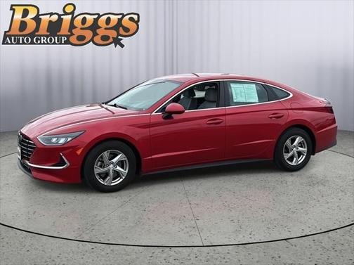 2022 Hyundai SONATA SE