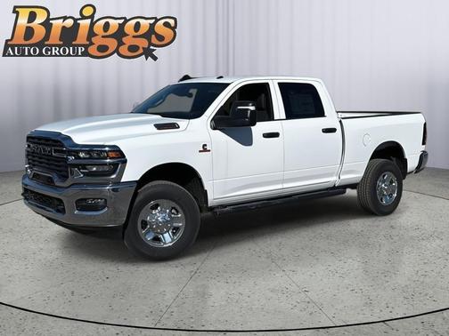 2025 RAM 2500 Tradesman Crew Cab 4x4 6'4' Box