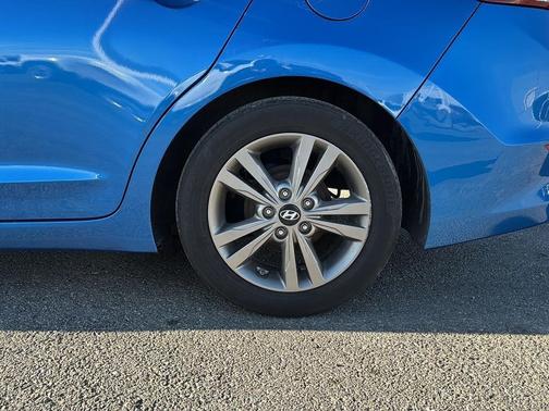 2017 Hyundai ELANTRA Value Edition