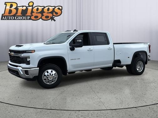 Summit White 2026 Chevrolet Silverado 3500 LT