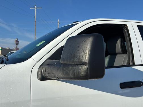 2025 RAM 2500 Tradesman Crew Cab 4x4 8' Box