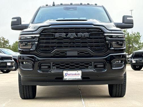 Diamond Black Crystal Pearlcoat 2026 RAM 2500 Laramie Mega Cab 4x4 6'4' Box