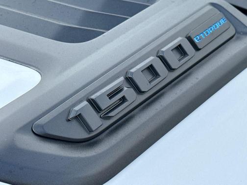 Silver Zynith 2026 RAM 1500 Laramie