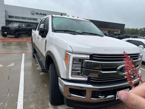 White Platinum Metallic Tri-Coat 2019 Ford F-250 Lariat