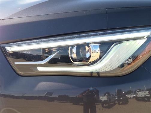 2023 INFINITI QX80 SENSORY AWD