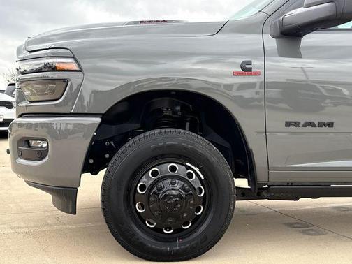 2026 RAM 3500 Laramie Crew Cab 4x4 8' Box