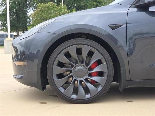 2024 Tesla Model Y Performance Dual Motor All-Wheel Drive