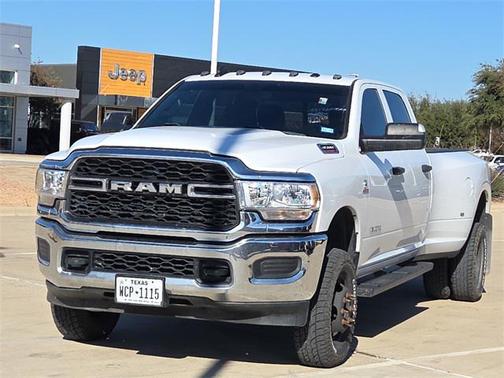 2021 RAM 3500 Tradesman Crew Cab 4x4 8' Box