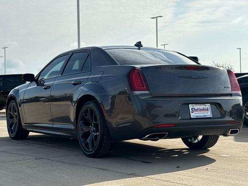 Granite Crystal Metallic Clearcoat 2023 Chrysler 300 Touring