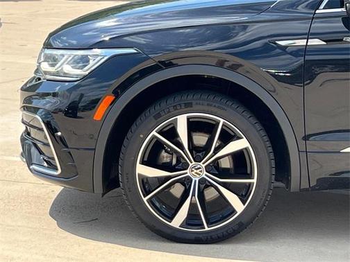 2022 Volkswagen Tiguan 2.0T SEL R-Line 4MOTION