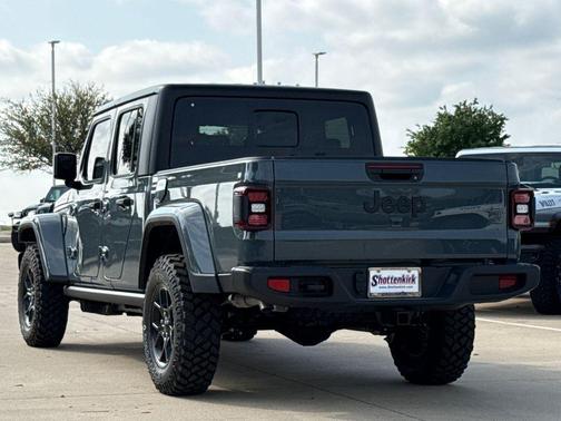 Anvil Clearcoat 2026 Jeep Gladiator Willys 4x4