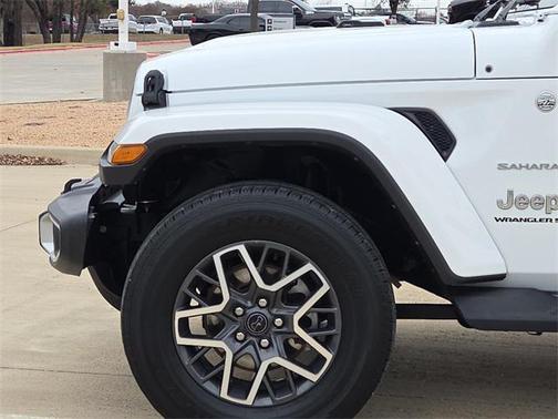 2024 Jeep Wrangler 4-Door Sahara 4x4