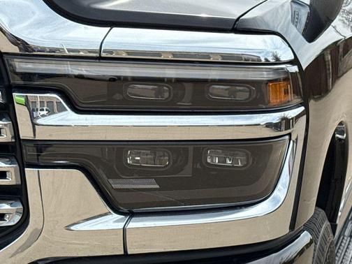 2025 RAM 3500 Laramie Crew Cab 4x4 6'4' Box