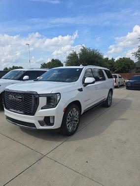 2023 GMC Yukon XL Denali Ultimate
