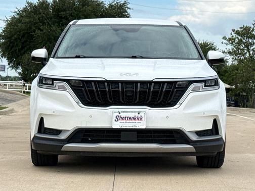 Snow White Pearl 2022 Kia Carnival EX