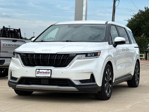 Snow White Pearl 2022 Kia Carnival EX