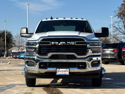 2026 RAM 3500 Tradesman Crew Cab 4x4 8' Box