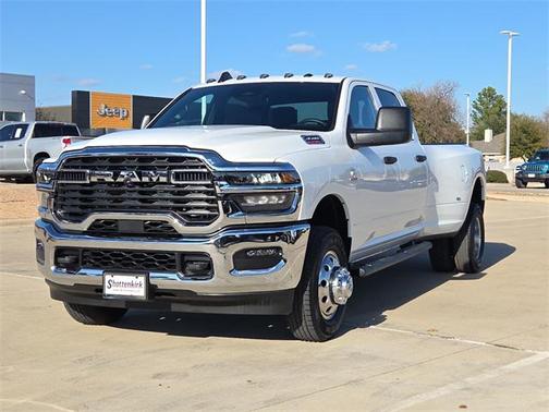 2026 RAM 3500 Tradesman Crew Cab 4x4 8' Box