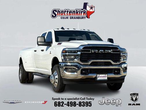 2026 RAM 3500 Tradesman Crew Cab 4x4 8' Box