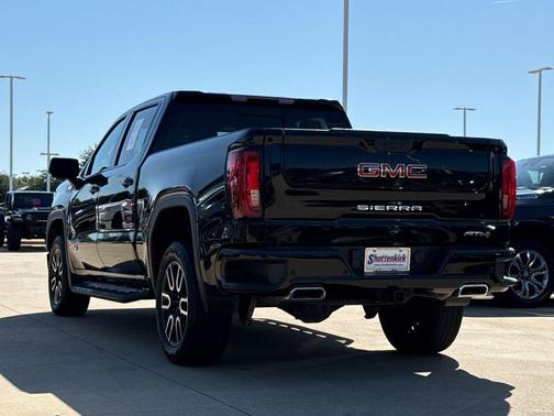 Onyx Black 2023 GMC Sierra 1500 AT4