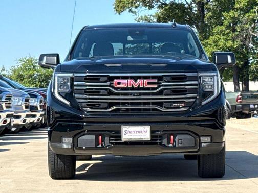 Onyx Black 2023 GMC Sierra 1500 AT4