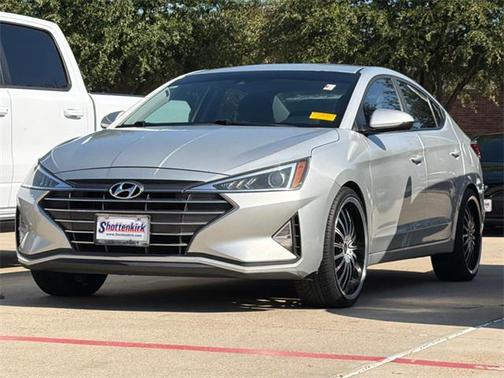 2019 Hyundai ELANTRA SEL
