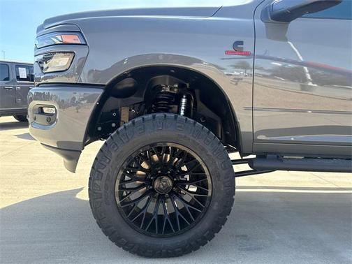 2026 RAM 2500 Black Express Crew Cab 4x4 6'4' Box