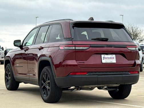 2024 Jeep Grand Cherokee Altitude