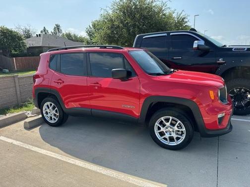 2023 Jeep Renegade Latitude