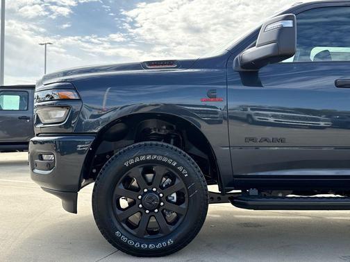 Forged Blue Metallic 2026 RAM 3500 Lone Star Crew Cab 4x4 6'4' Box