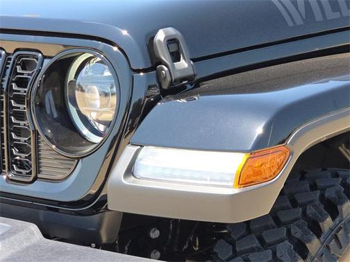 2025 Jeep Gladiator Willys