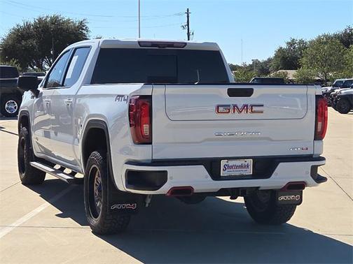2024 GMC Sierra 1500 AT4