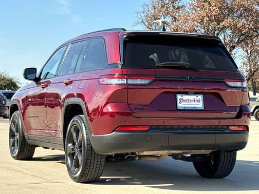 2023 Jeep Grand Cherokee Altitude