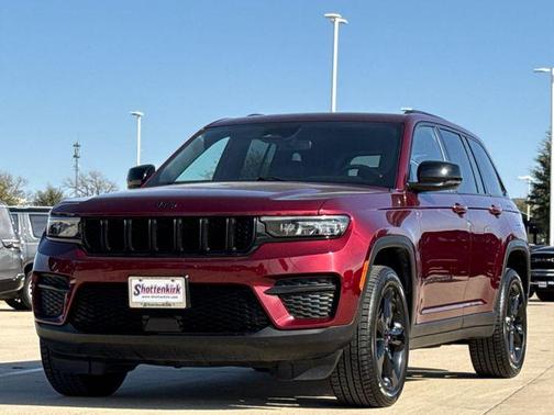 2023 Jeep Grand Cherokee Altitude
