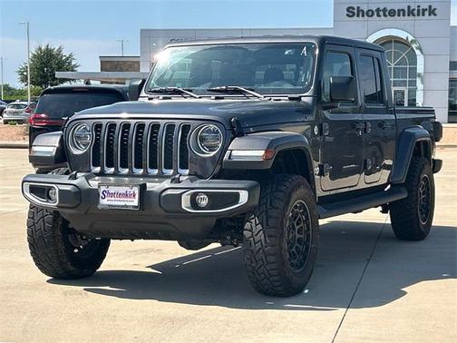 2022 Jeep Gladiator Overland