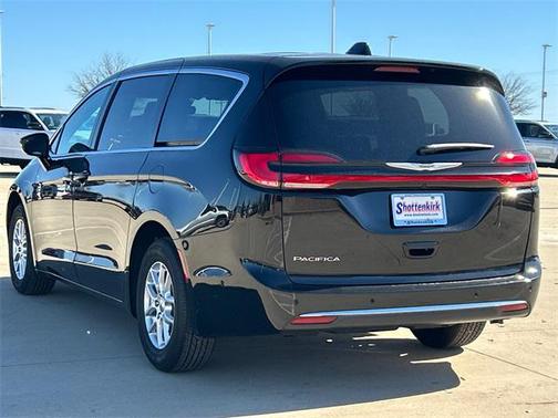 2025 Chrysler Pacifica L