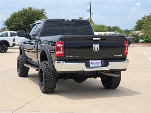 2022 RAM 2500 Laramie Crew Cab 4x4 6'4' Box