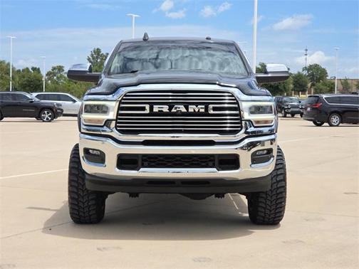 2022 RAM 2500 Laramie Crew Cab 4x4 6'4' Box