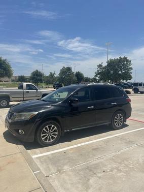 2016 Nissan Pathfinder SV