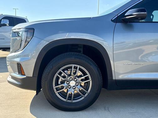 Sterling Metallic 2025 GMC Acadia FWD Elevation
