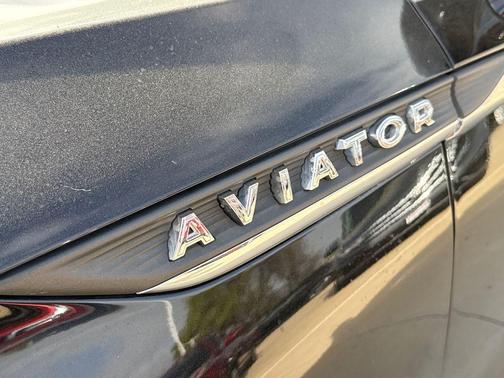 2023 Lincoln Aviator Standard AWD