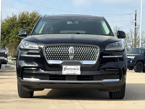2023 Lincoln Aviator Standard AWD