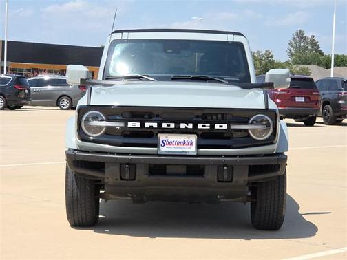 2022 Ford Bronco Outer Banks