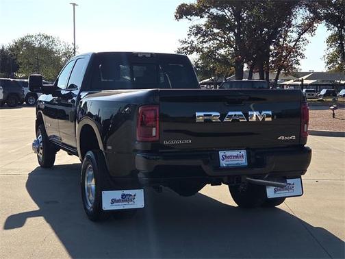 2026 RAM 3500 Laramie Crew Cab 4x4 8' Box