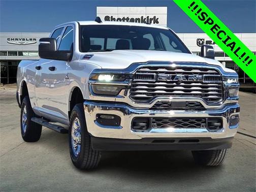 2026 RAM 2500 Tradesman Crew Cab 4x4 6'4' Box