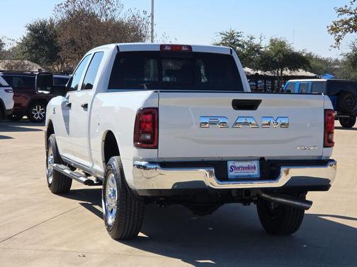 2026 RAM 2500 Tradesman Crew Cab 4x4 6'4' Box